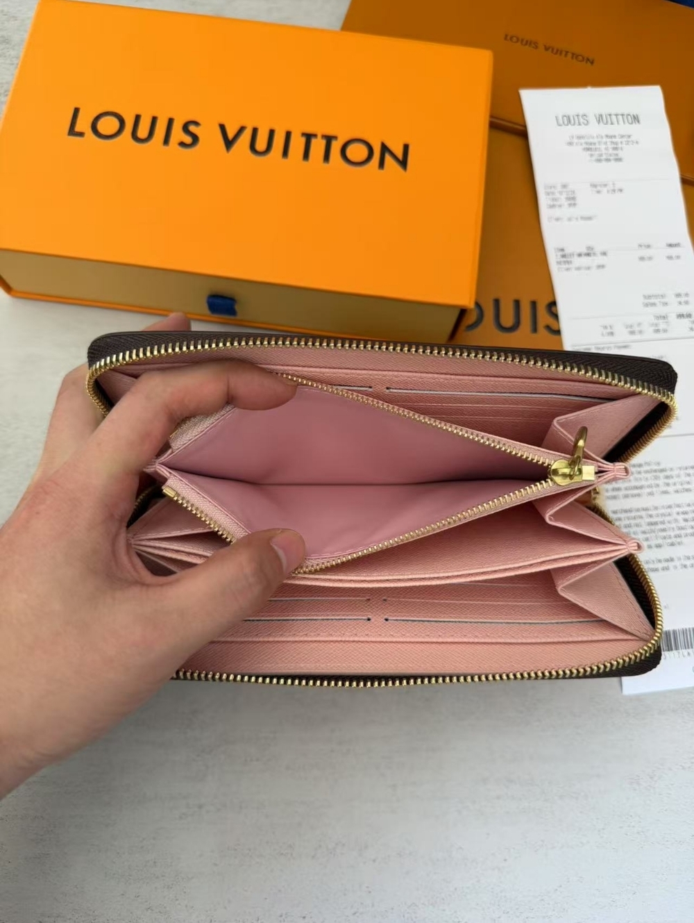 Louis Vuitton Rose Ballerine Zippy Wallet - Picture 12 of 16